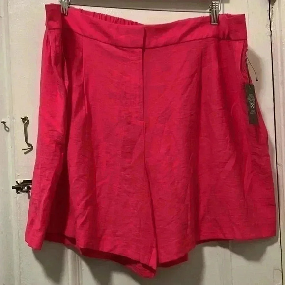 Vince Camuto Hot Pink Linen Blend Short NWT Size 22W - Picture 2 of 9